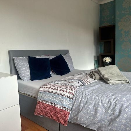 London Budget Maisonette Exterior photo