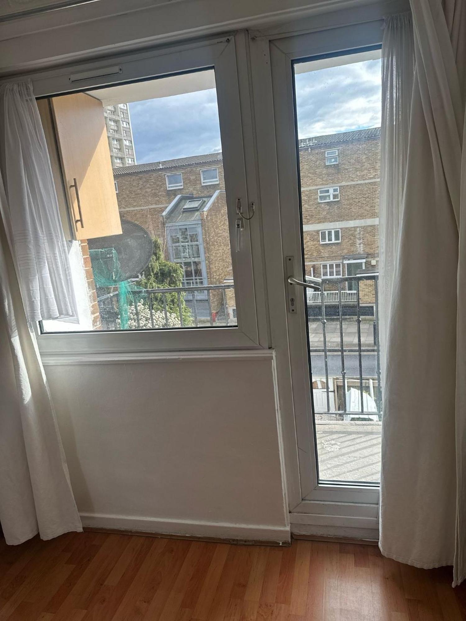 London Budget Maisonette Exterior photo